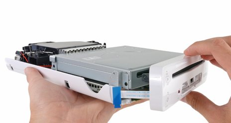 Wii U の完全分解フォトきたぞ Wiiuの中身はこんな感じです オレ的ゲーム速報 刃 Wii U の完全分解フォトきたぞ Wiiuの中身はこんな感じです オレ的ゲーム速報 刃