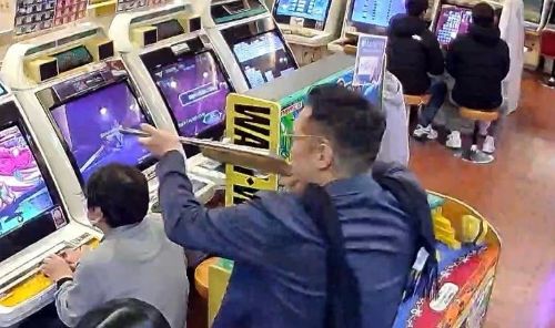 ゲームセンター 射的 屋台 銃 発砲に関連した画像-01
