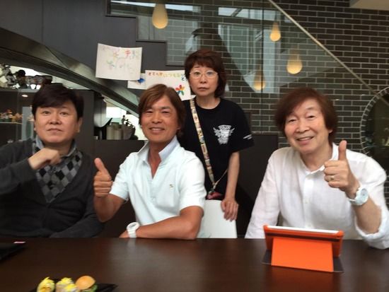 すごすぎ ワンピース 尾田栄一郎先生がきゃりーぱみゅぱみゅさんや竹中直人さん 古谷徹さんら100名を自宅に招いてパーティを開催 オレ的ゲーム速報 刃 すごすぎ ワンピース 尾田栄一郎先生がきゃりーぱみゅぱみゅさんや竹中直人さん 古谷徹さんら100名を自宅に招いてパーティを開催 オレ的ゲーム速報 刃