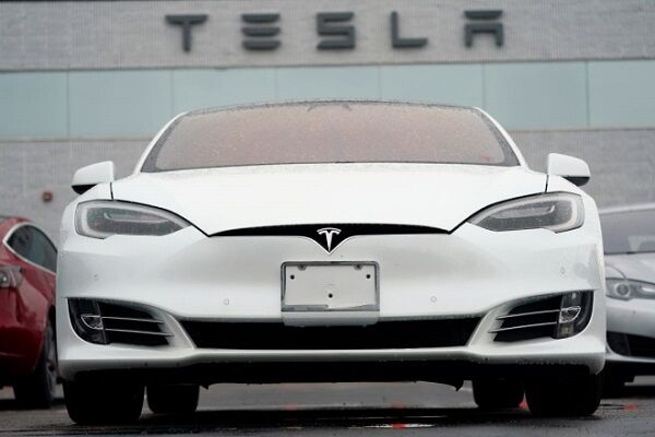 テスラ　イーロン・マスク　自動運転　居眠り運転　オートパイロット　事故　TOCJに関連した画像-01