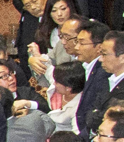 民主党 議員 暴行に関連した画像-03