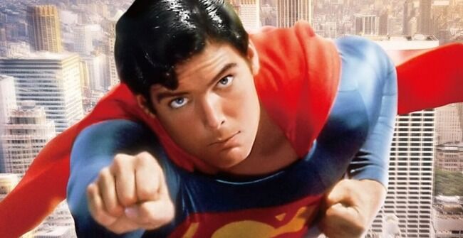 スーパーマン　芸人　海外　ハプニング　スタントに関連した画像-01