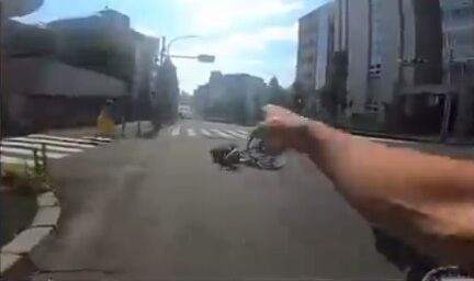 自転車 交差点 信号無視 天誅に関連した画像-06