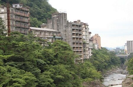 温泉　衰退　鬼怒川温泉　熱海　時代　一人旅に関連した画像-01