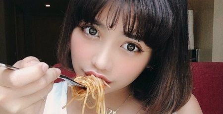 パスタ 顔 女性 比較 写真に関連した画像-01