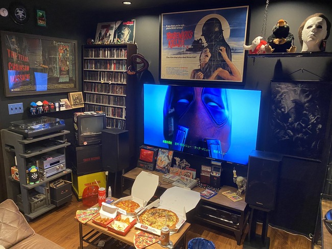 夫婦二人の好きなものを詰め込んだ部屋が完成した みんな見て ﾊﾟｼｬｯ 最高すぎて8 3万いいね オレ的ゲーム速報 刃