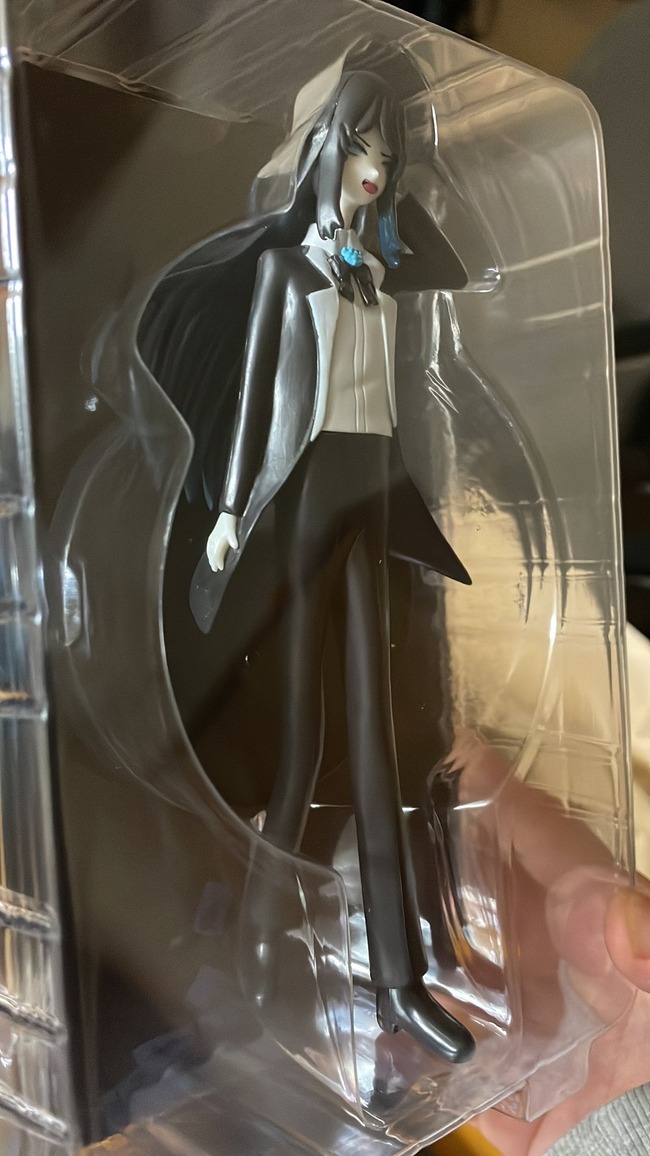 Ado アルバム 特典 狂言 フィギュア 転売 爆死に関連した画像-05