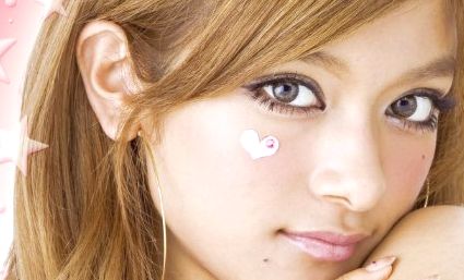 父親国際手配 ローラが謝罪コメント 本当にごめんなさい オレ的ゲーム速報 刃 父親国際手配 ローラが謝罪コメント 本当にごめんなさい オレ的ゲーム速報 刃