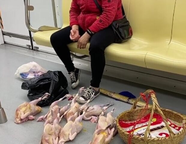 中国地下鉄鶏肉販売に関連した画像-03