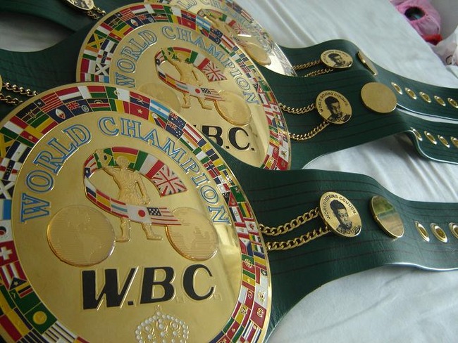 Пояса WBC IBF WBO