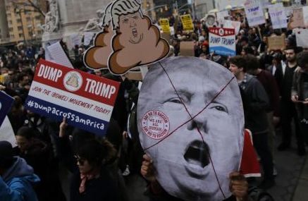 トランプに関連した画像-01