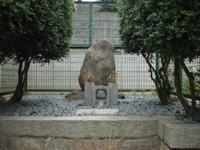 楠公の孫の孫は一休さん ジンジャモール瓢箪山