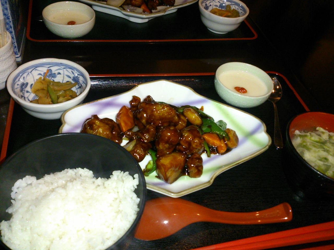 猫の毛も刈りたい : 黒酢の酢豚＠銀座