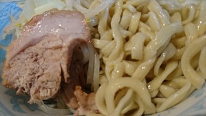 陸 麺・ブタアップ