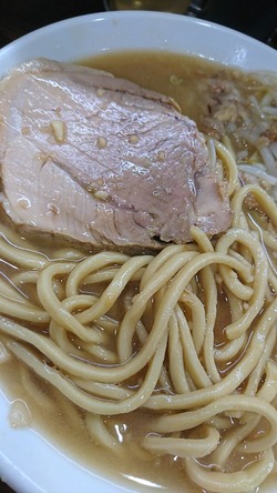 麺でる 麺・ブタアップ (2)