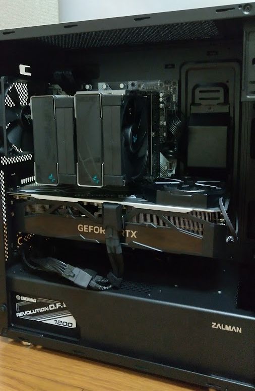 自作PC ゲーミングPC Win11認証済み