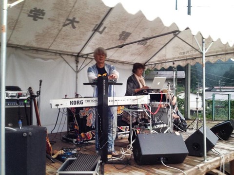 11855860_10207702332178572_2294273780547168193_n