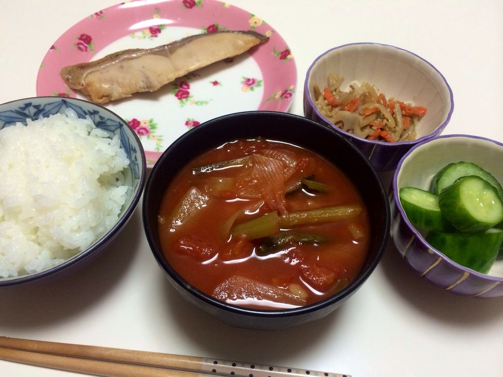 夜ご飯はほぼ買ってきたもの 一人暮らし食費計算 代ol