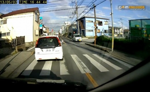 自転車 歩道 逆 走 事故