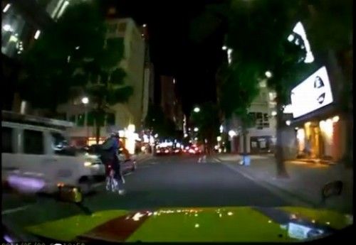 停車中 車 自転車 過失