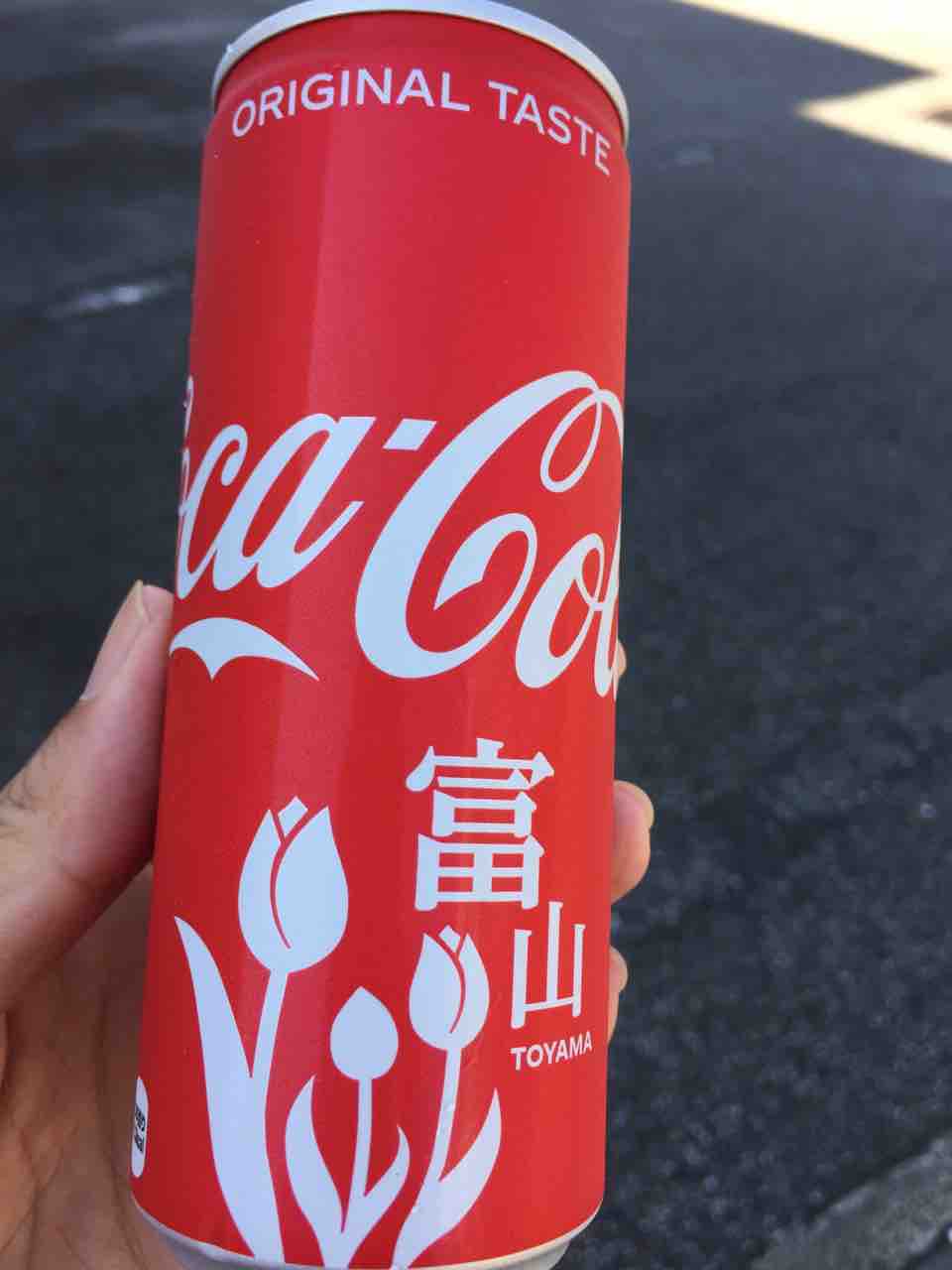富山県のコカコーラ缶 ネオプレの熱狂的ファンですっ