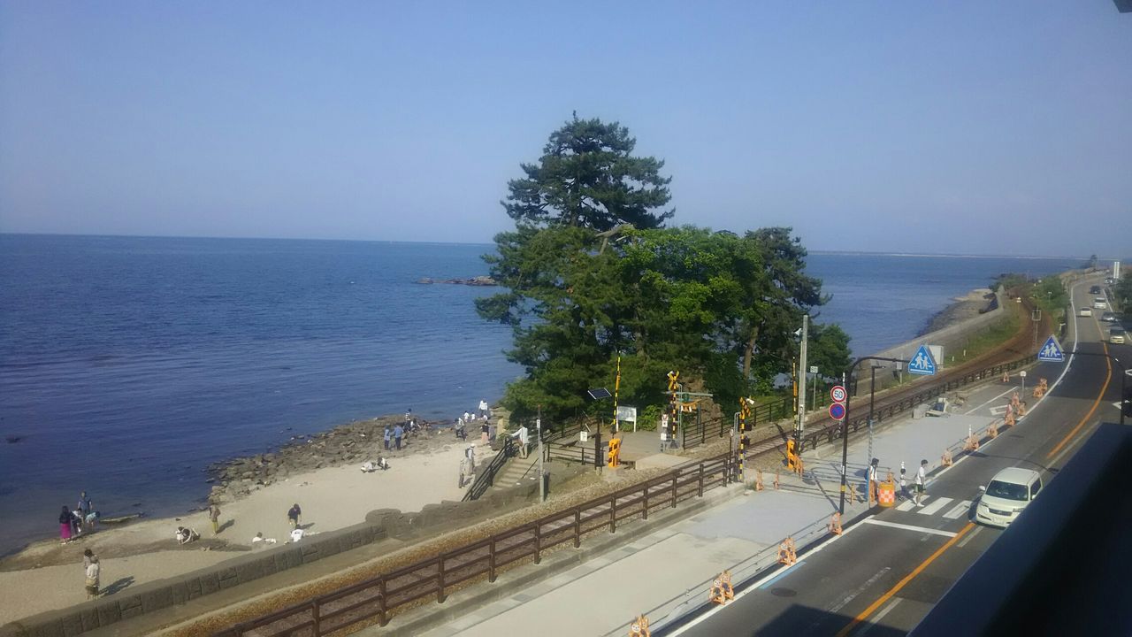 雨晴海岸 思いきって富山 雪と石と神様と 雨晴海岸 思いきって富山 雪と石と神様と