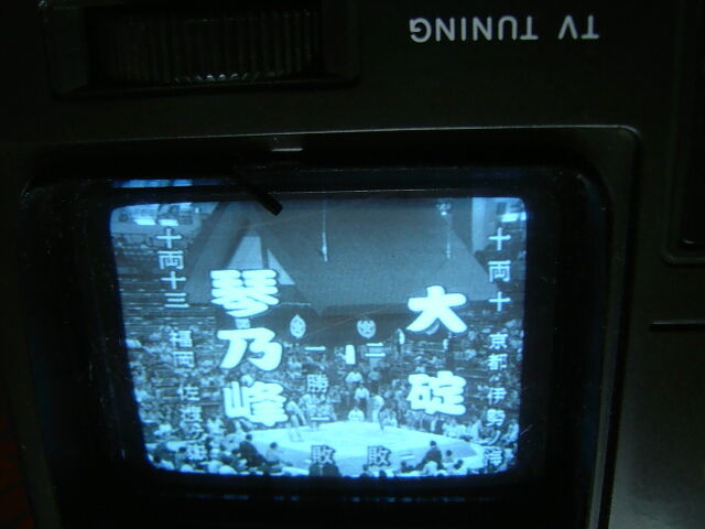 珍しい。ビクターM-77 「昭和カセットテレビラジオ」ジャンク治せる方用です 珍しい。ビクターラテカセ77 「昭和カセットテレビラジオ