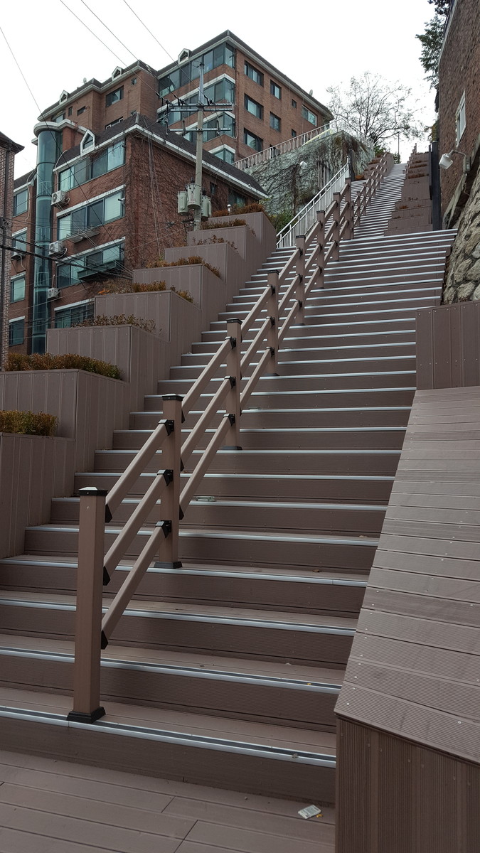 16 晩秋 韓国一人旅 ヘヨンが上る階段 また オ ヘヨン ロケ地 知らない街でプチ迷子