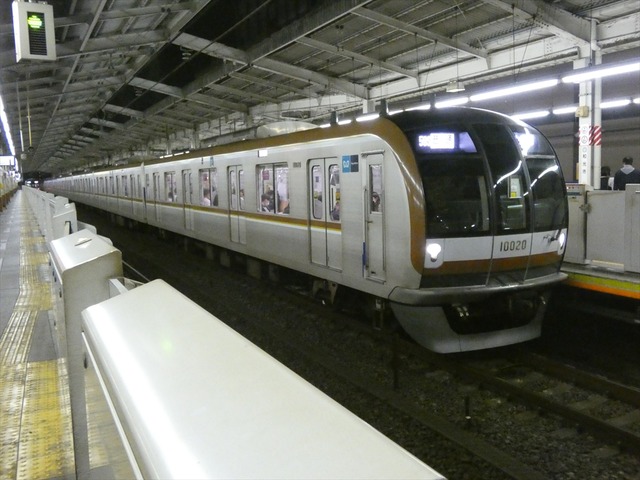 P1930136_R