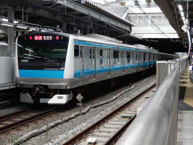 京浜東北線 E233系1000番台 131 とんとん列車２
