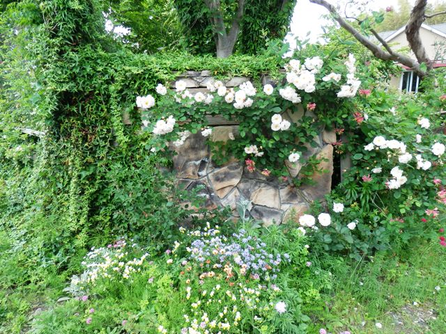 ナチュラルですてきなフェアリーガーデン Around The Mountain 山岳周遊