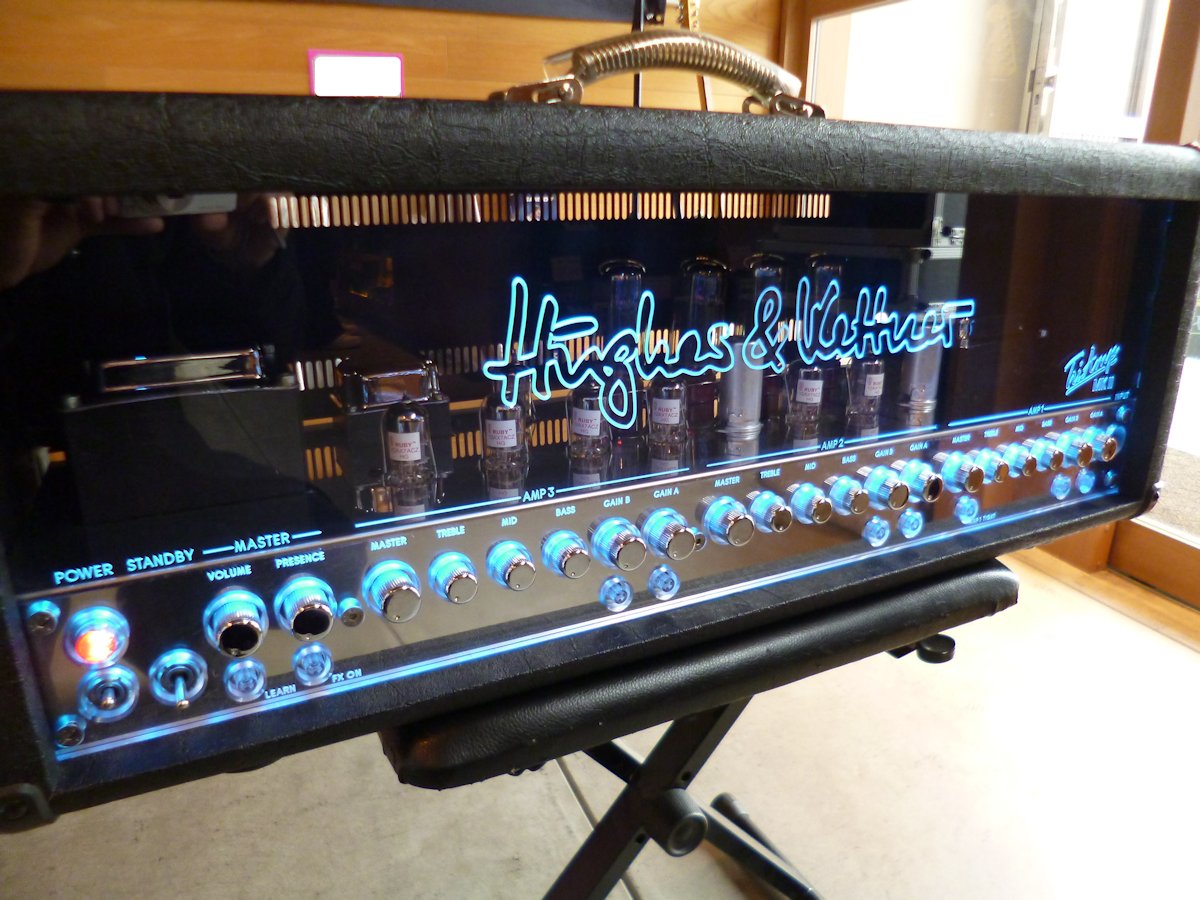 ヒュースアンドケトナー　Hughes&Kettner Triamp MK2