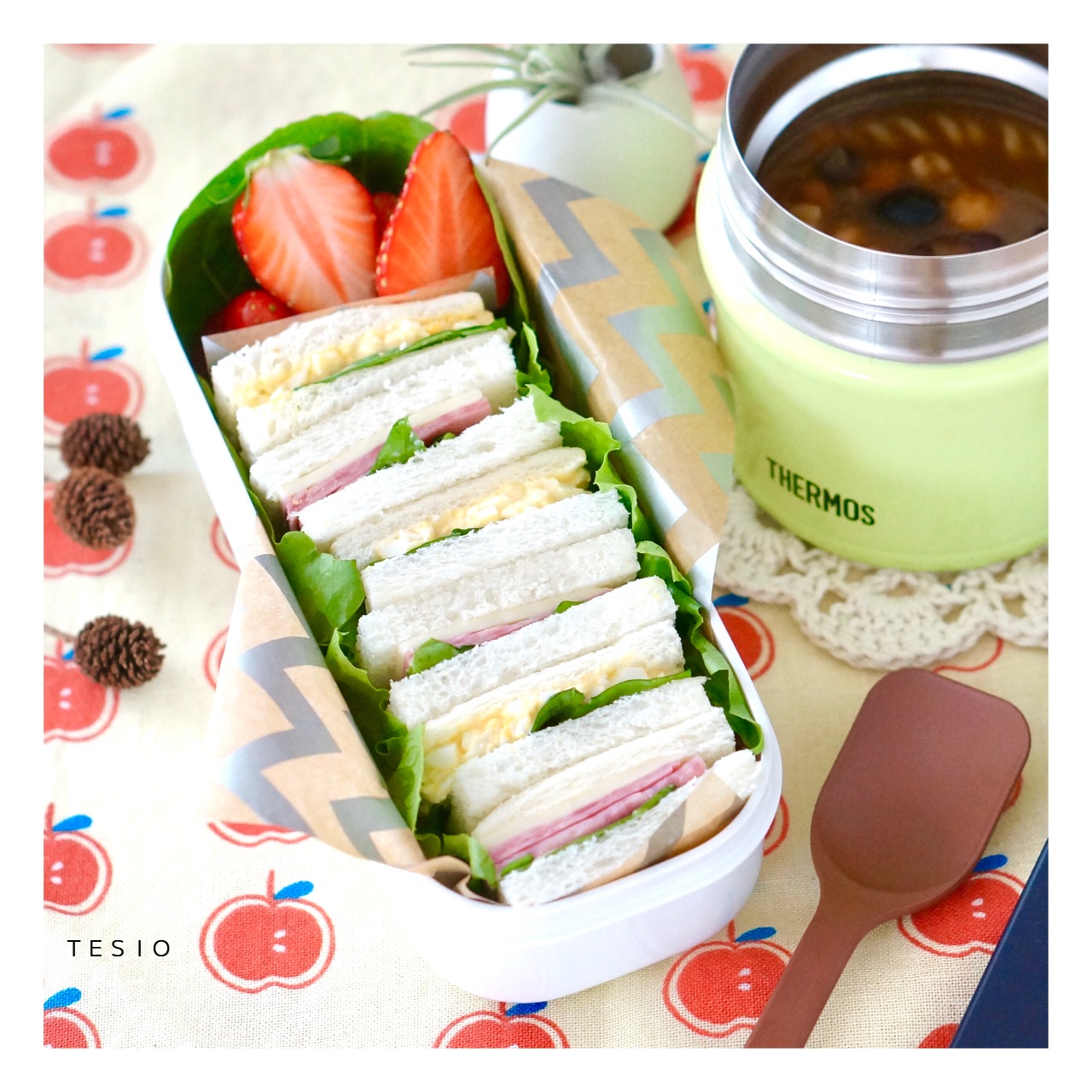 具だくさんカレースープ サンドイッチ弁当 かわいいおべんとう 具だくさんカレースープ サンドイッチ弁当 かわいいおべんとう