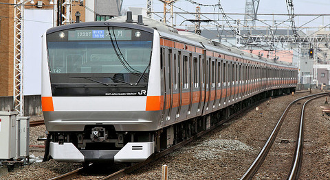 800px-JR_East_E233_series_EMU_031