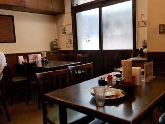 店内 人形町 小春軒 こはるけん 洋食老舗