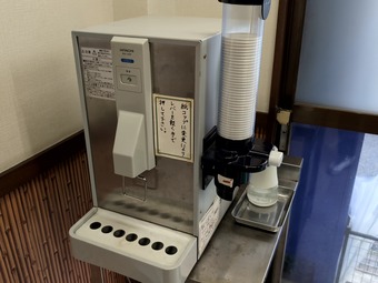 店内 立ち食いそば 都営新宿線 西大島 花丸そば はなまるそば