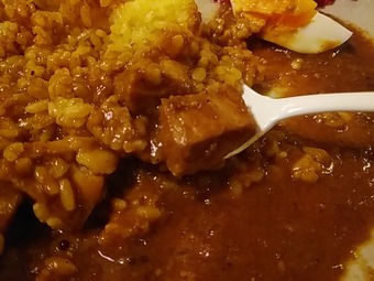 新橋ランチ 新橋駅前ビル 石垣島カレー ビストロスマイル 島豚