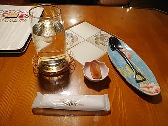 京橋ランチ 3丁目のカレー屋さん 店内 店頭