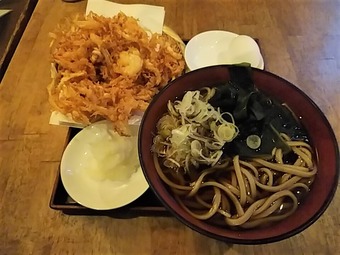 新橋ランチ 立ち食いそば 路麺 新橋さだはる 天ぷらそば
