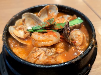 中山豆腐店 ニュー新橋ビル MIXスンドゥブ定食 新橋ランチ 土日営業