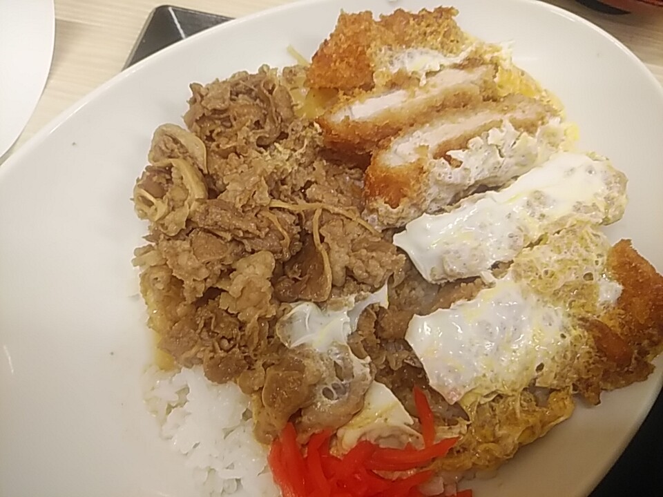 新橋かつや 牛丼カツ丼 豚汁大で堪能する Super Hungry Sale ファイナル 690 160 税抜 汐留 新橋 銀座 B級 ランチ グルメ