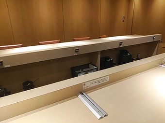 店内 まいせん食堂 まい泉 まいせん東京駅改札内 東京駅構内