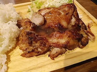 新橋クイーンオブチキンズ ランチ ロティサリーチキンプレート