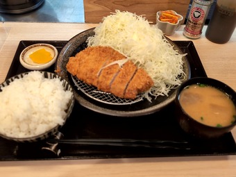 とんかつ定食 ロースカツ 新橋汐留 とんかつ かつ花ランチ かつはな