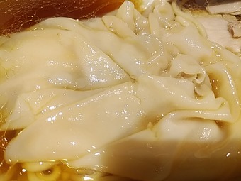 東京駅改札内 ラーメン 凛 りん グランスタ東京 わんたん醤油らぁ麺