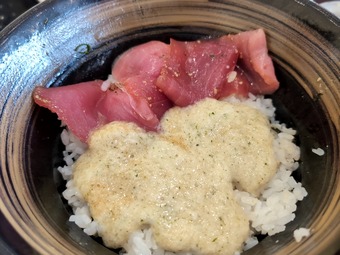 本鮪丼ハーフサイズ ランチ 泉カントリー倶楽部 本マグロ丼