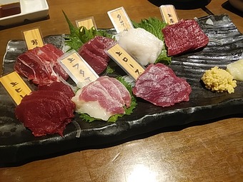 北千住 熊本牧場直営 岩部商店 熊本料理 馬刺7種盛合せ