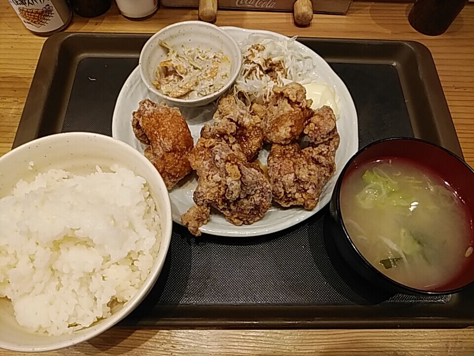 新橋24時間営業の居酒屋 新時代 でランチ 唐揚定食700円 コロナ禍でも夜は超 激混み ある意味新時代 汐留 新橋 銀座 B級 ランチ グルメ 新橋24時間営業の居酒屋 新時代 でランチ 唐揚定食700円 コロナ禍でも夜は超 激混み ある意味新時代 汐留 新橋 銀座 B級 ランチ グルメ