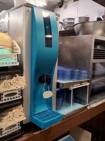 給水機 かしわや 立ち食いそば東急東横線 世田谷線 三軒茶屋駅