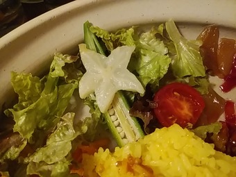 新橋ランチ 新橋駅前ビル 石垣島カレー スターフルーツ ピクルス